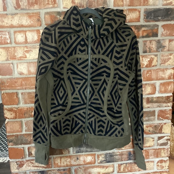 lululemon athletica Tops - Lululemon scuba hoodie